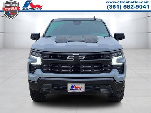 Used 2024 Chevrolet Silverado 1500 LT Trail Boss w/ Convenience Package II image 2
