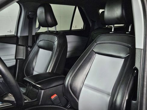 Used 2023 Ford Explorer XLT w/ Equipment Group 202A image 24