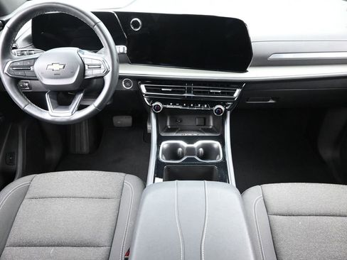 Certified 2025 Chevrolet Traverse LT image 15