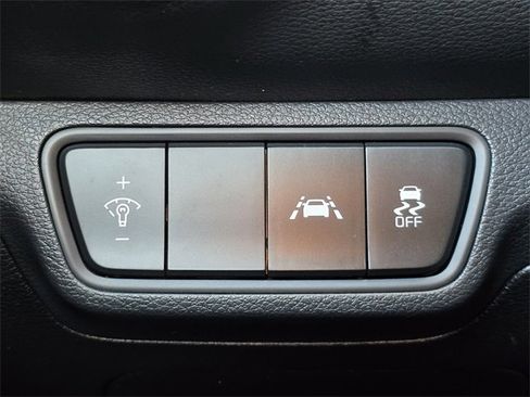 Certified 2020 Kia Forte LXS image 28