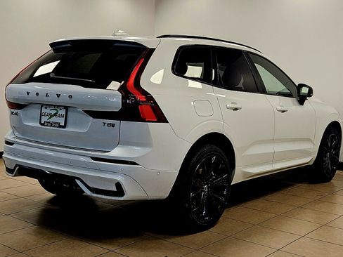New 2026 Volvo XC60 T8 Ultra w/ Climate Package AWD/4WD image 5