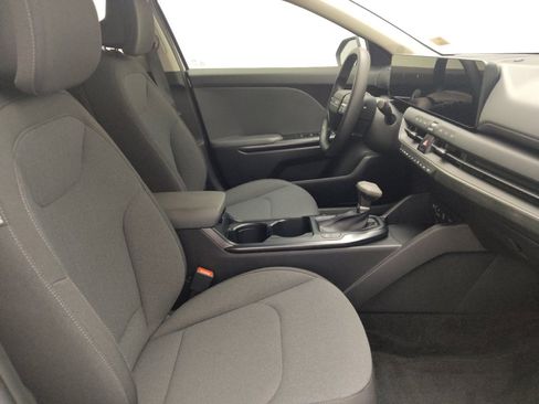 Used 2025 Kia K4 FWD image 21