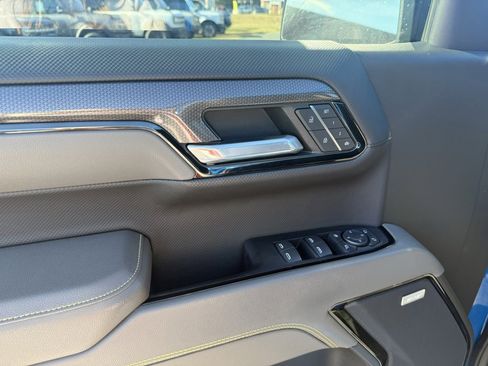 Used 2022 Chevrolet Silverado 1500 ZR2 image 14