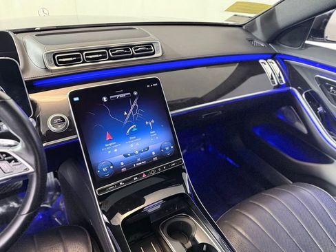Used 2022 Mercedes-Benz S 500 4MATIC w/ 3D Technology Package image 15