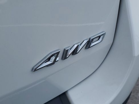 Certified 2022 Ford Explorer Platinum w/ Equipment Group 601A image 7