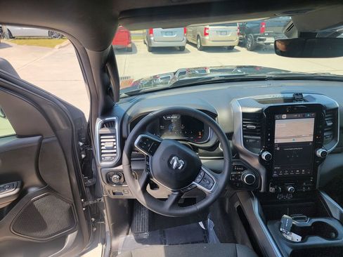 Used 2025 RAM 1500 Big Horn AWD/4WD image 17
