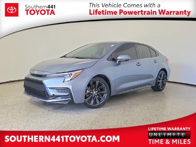Used 2023 Toyota Corolla SE w/ SE Premium Package FWD image 1