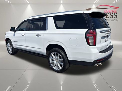 Certified 2021 Chevrolet Suburban High Country w/ Premium Package AWD/4WD image 13