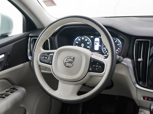 Used 2020 Volvo S60 T5 Momentum w/ Protection Package Premier FWD image 14