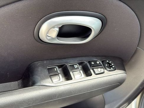 Used 2019 Kia Soul w/ Convenience Package FWD image 20
