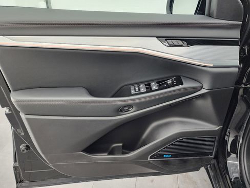 Used 2024 Jeep Wagoneer Launch Edition image 44