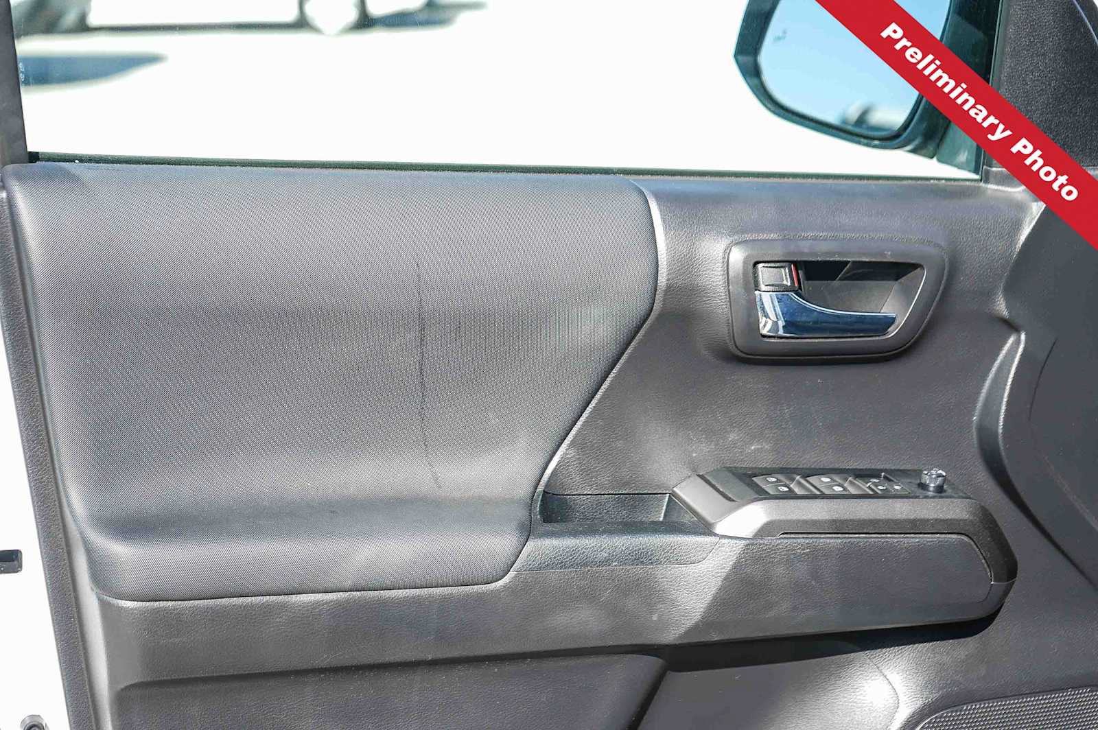 Used 2022 Toyota Tacoma TRD Sport w/ Technology Package RWD image 16