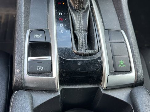 Used 2020 Honda Civic Sport image 27