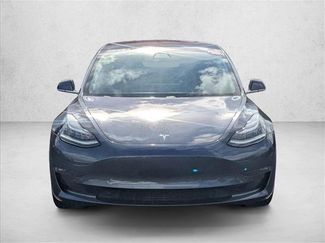 Used 2018 Tesla Model 3 Long Range video 2