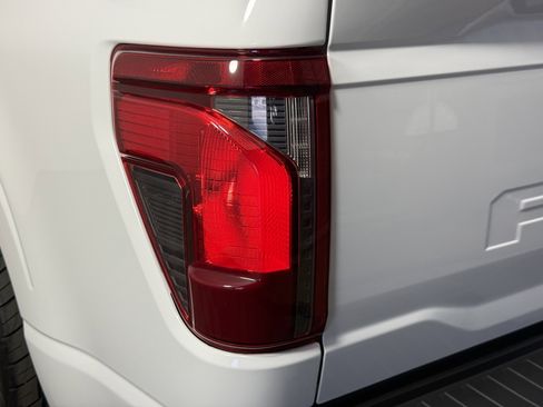 Used 2024 Ford F150 XL image 8