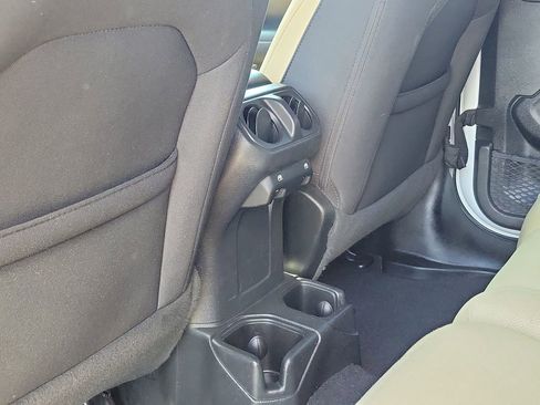 Used 2021 Jeep Wrangler Unlimited Sport AWD/4WD image 16