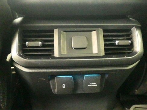 Certified 2022 Ford F150 XLT w/ Equipment Group 302A High image 10