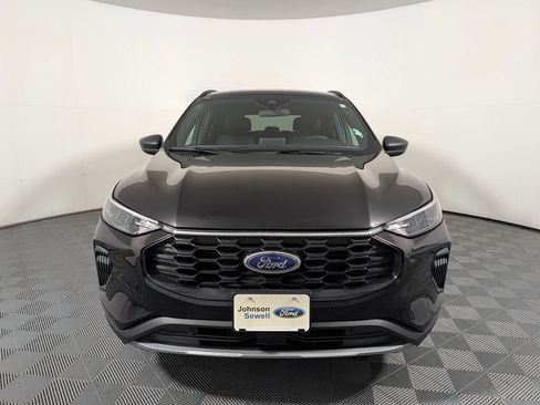 Certified 2025 Ford Escape ST-Line FWD image 3