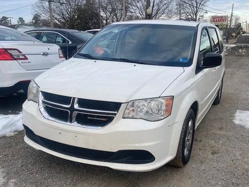 Used 2013 Dodge Grand Caravan SE image 2