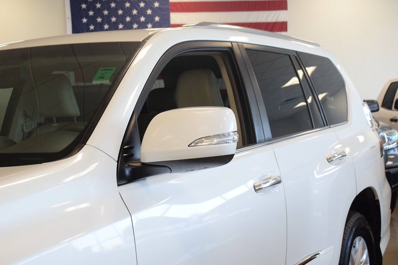 Used 2014 Lexus GX 460 w/ Premium Package AWD/4WD image 12