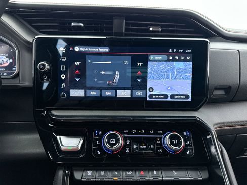 Used 2025 GMC Sierra 2500 AT4 w/ Technology Package image 25