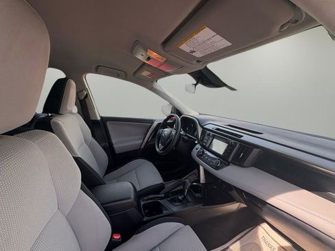 Used 2018 Toyota RAV4 LE Plus image 41