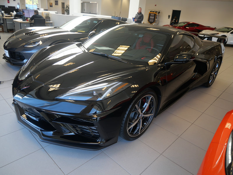 Used 2023 Chevrolet Corvette Stingray Premium Cpe w/ Z51 Performance Package RWD image 2