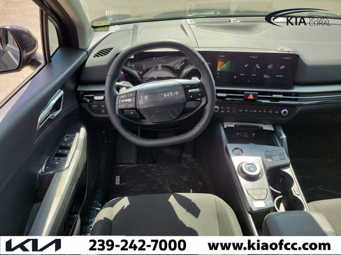 New 2026 Kia Sportage LX FWD image 16