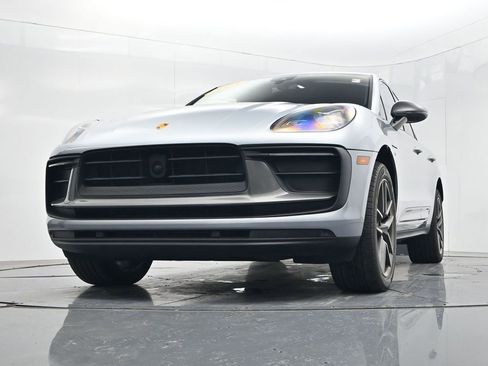 Used 2024 Porsche Macan Turbo AWD/4WD image 42