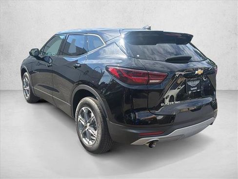 Used 2023 Chevrolet Blazer LT AWD/4WD image 7