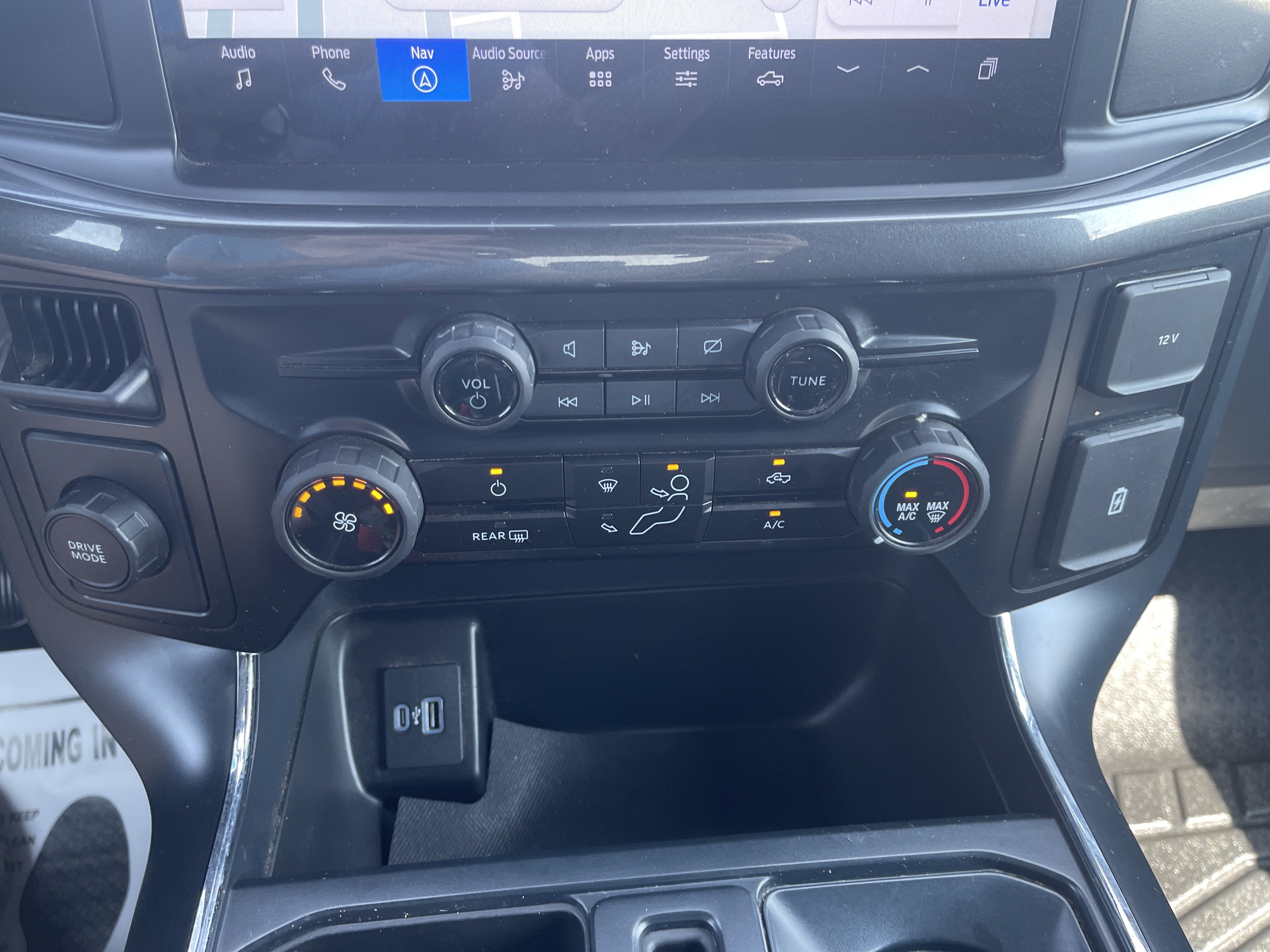 Used 2024 Ford F150 STX w/ STX Black Appearance Package RWD image 27