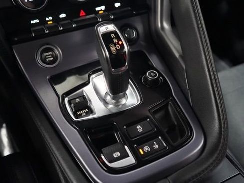 Used 2018 Jaguar F-TYPE Base image 29