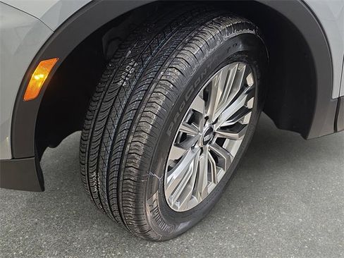 Certified 2025 Cadillac XT4 Premium Luxury image 27