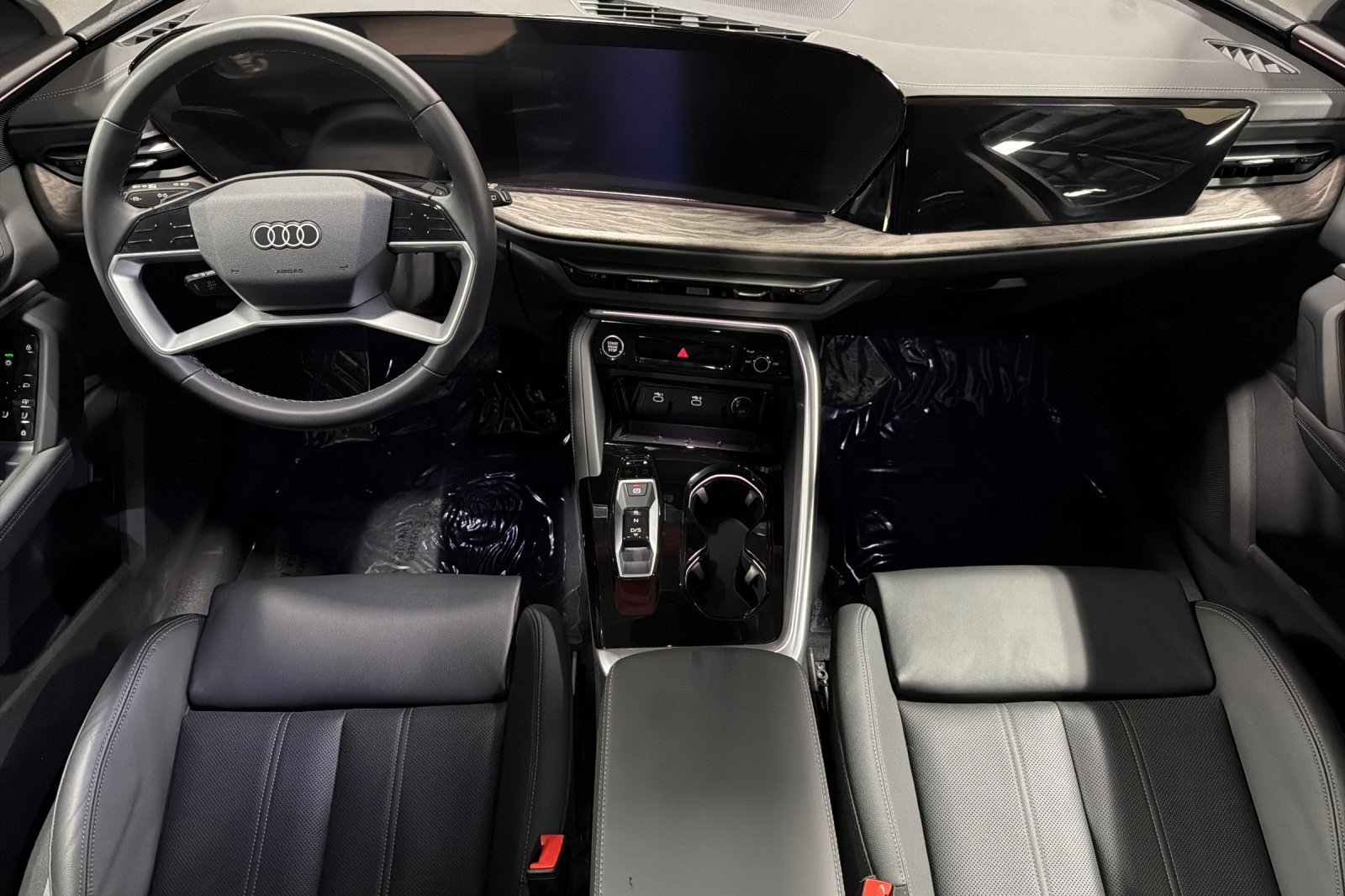 Used 2025 Audi Q5 Premium Plus w/ Premium Plus AWD/4WD image 12