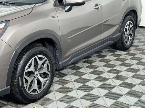 Used 2023 Subaru Forester Premium AWD/4WD image 13