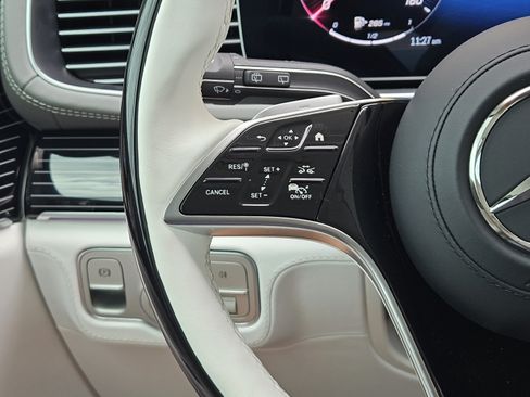Certified 2025 Mercedes-Benz Maybach GLS 600 4MATIC image 24