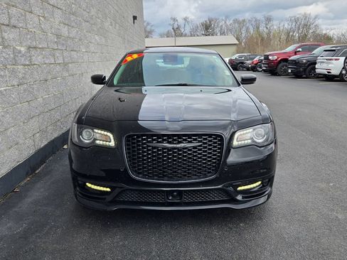 Used 2023 Chrysler 300 Touring L w/ Popular Equipment Group RWD image 8