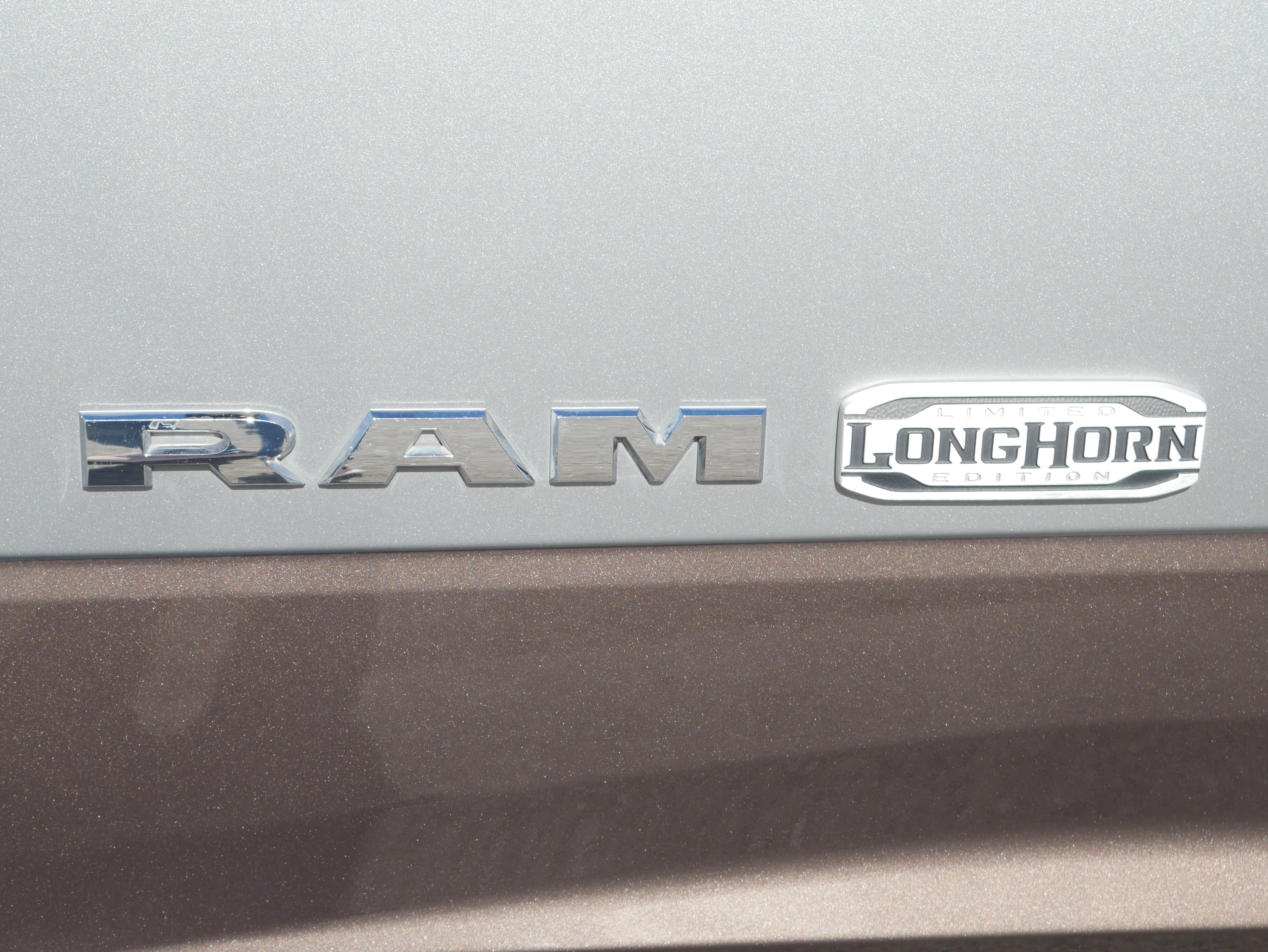 Used 2022 RAM 3500 Limited AWD/4WD image 23