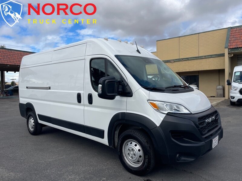 Used 2023 RAM ProMaster 2500 FWD image 2
