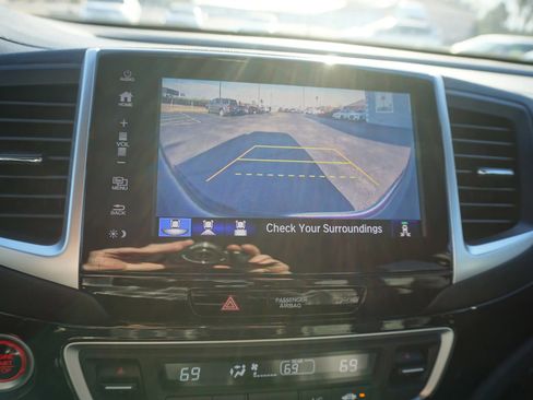 Used 2020 Honda Ridgeline Black Edition image 11