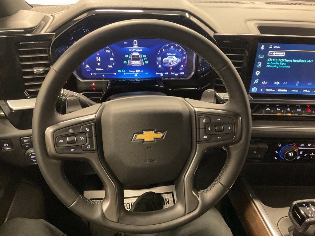 Used 2026 Chevrolet Silverado 1500 High Country w/ High Country Premium Package AWD/4WD image 19