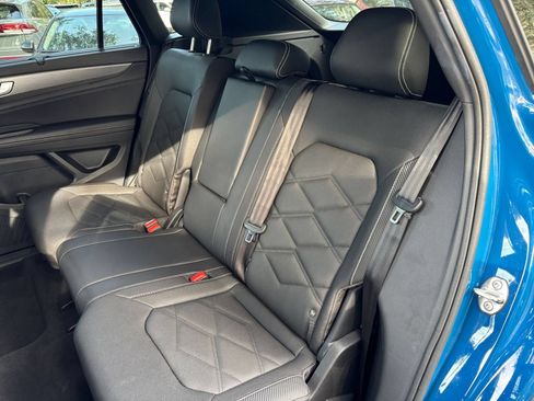 Used 2026 Volkswagen Atlas Cross Sport SE FWD image 37