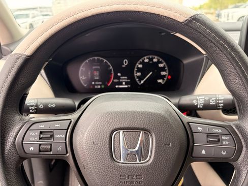Used 2025 Honda HR-V LX image 30