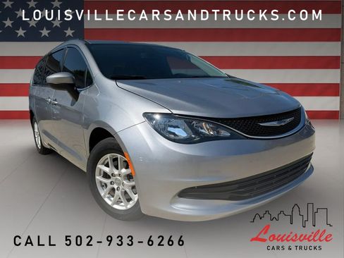 Used 2020 Chrysler Voyager Lxi FWD image 1