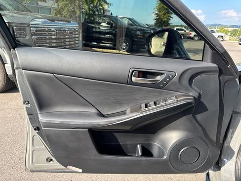 Used 2025 Lexus IS 350 F Sport RWD image 10