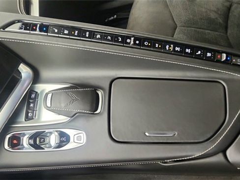 Used 2022 Chevrolet Corvette Stingray Premium Conv w/ Z51 Performance Package image 47