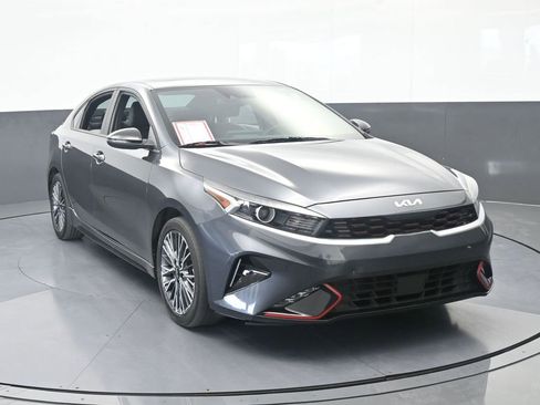 Used 2024 Kia Forte GT-Line w/ GT-Line Premium Package FWD image 9