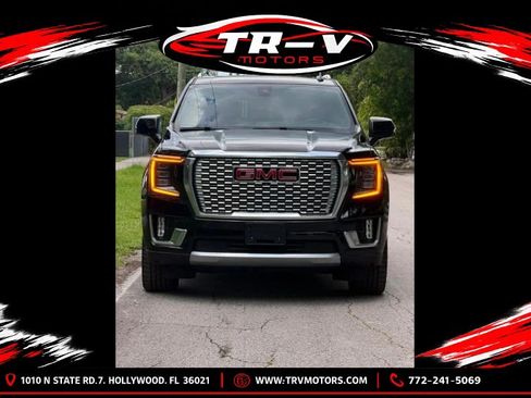Used 2021 GMC Yukon XL Denali AWD/4WD image 2
