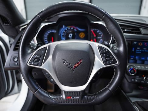 Used 2016 Chevrolet Corvette Z06 w/ 3LZ Preferred Equipment Group image 23