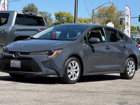 Used 2025 Toyota Corolla LE FWD image 7